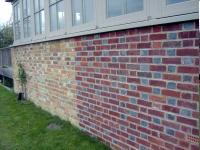 Brick glaze