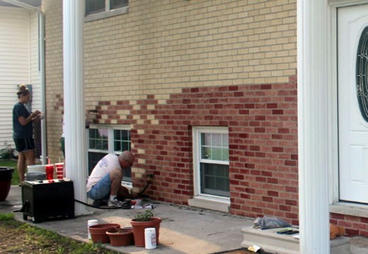 Clark and Krystal: New Baden, Illinois, USA. (6 x Old English Red kits)